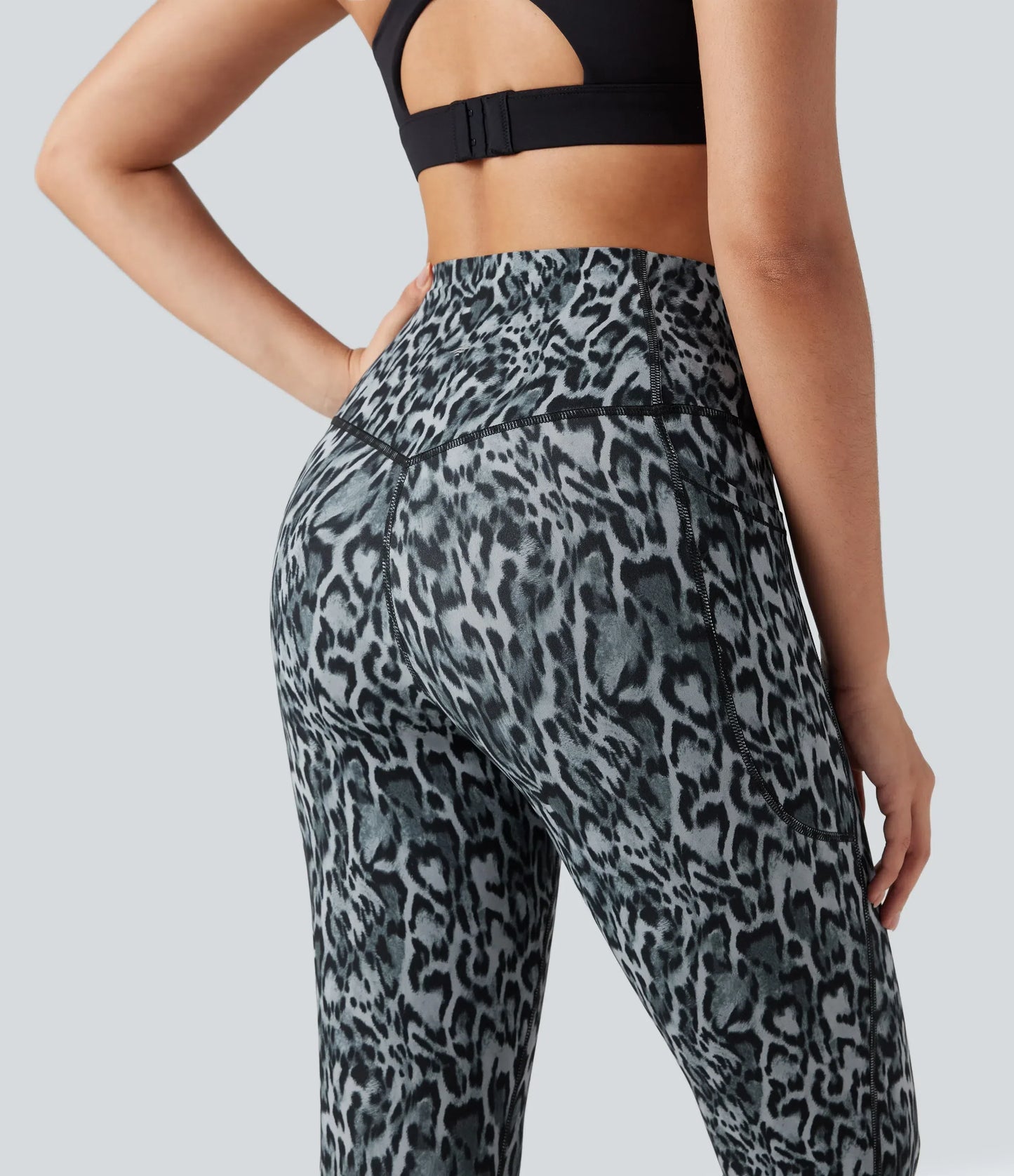 Leopard High Waisted Tummy Control Workout Leggings with Side Pockets
